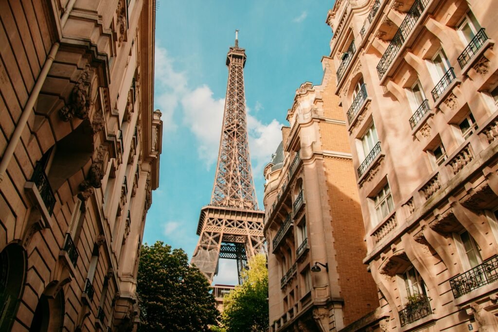 eiffel tower in paris during daytime