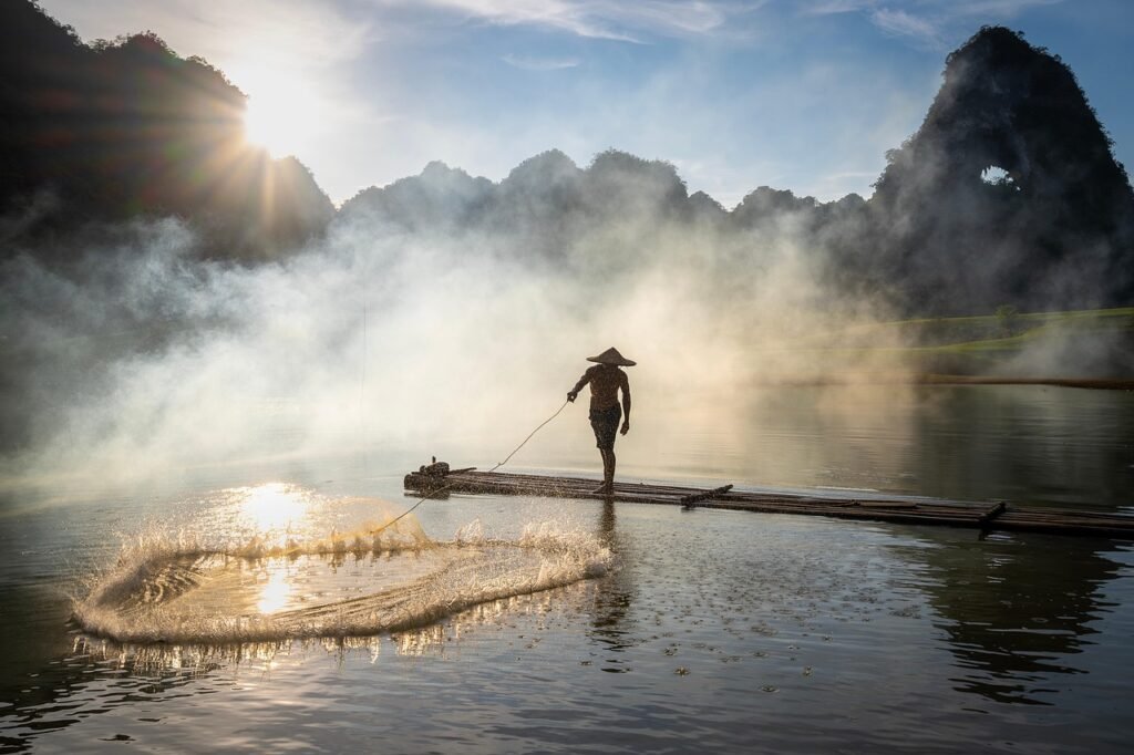 fishing, vietnam, fisherman, province, cao bang, lifestyle, daylight, life, nature, sky, water, mist, fog, sunlight