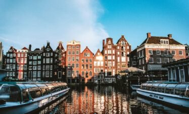 houses near body of water